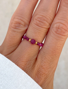 Elastic ring with natural lapis lazuli stones and pearl