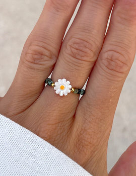 Elastic ring with natural lapis lazuli stones and pearl