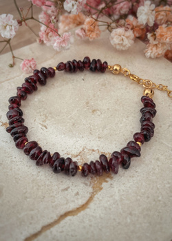 Bransoletka pozłacana Granat sieczka