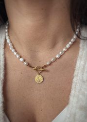 Natural Pearls Necklace "Hanna" Gold-plated with a pendant