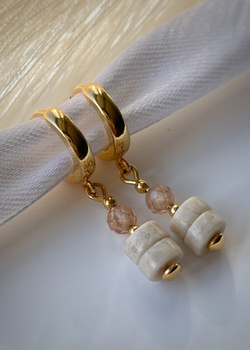 3 cm gold-plated, faceted hoop earrings