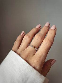 Elastic ring with natural stones, labradorite